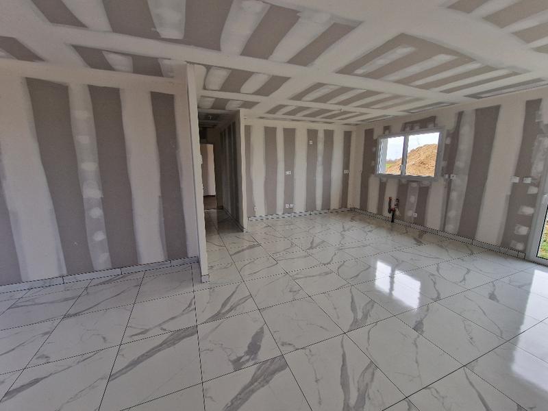 Maison - 77 m² - 5 pièces