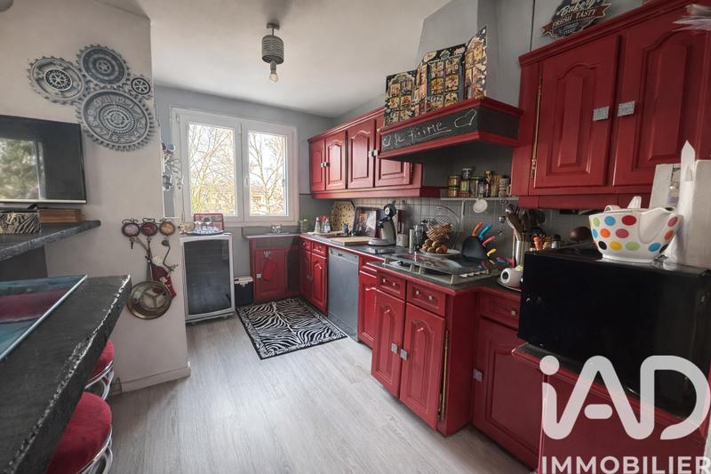 Maison - 95 m² - 5 pièces