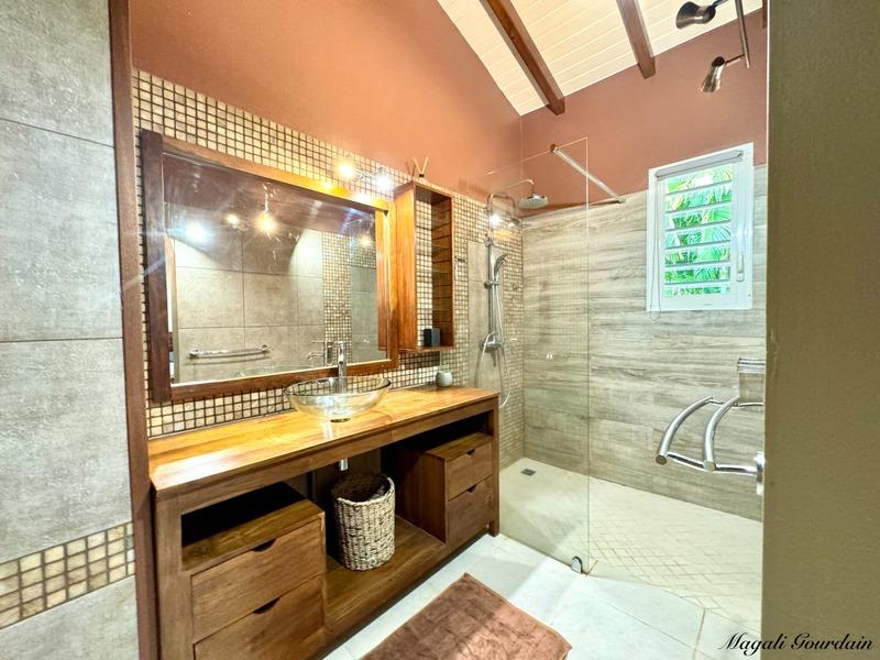 Propriété - 130 m² - 7 pièces