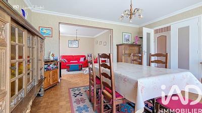 Maison - 104 m² - 5 pièces