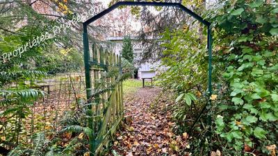 Maison - 125 m² - 11 pièces