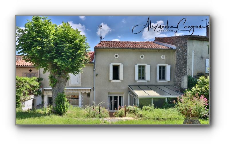 Maison de village - 331 m² - 8 pièces