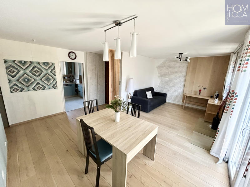 Appartement - 60 m² - 3 pièces