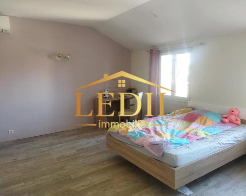 Maison - 182 m² - 6 pièces