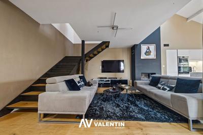 Maison - 195 m² - 6 pièces