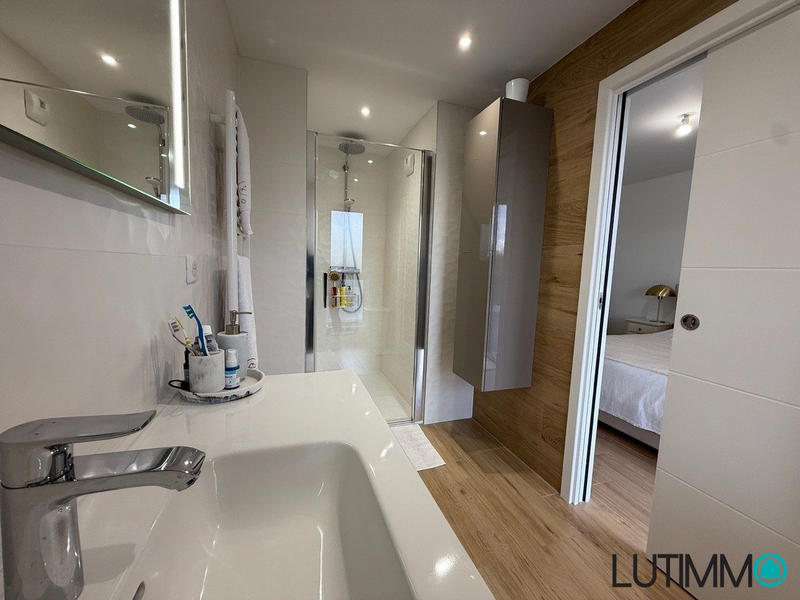 Appartement - 102 m² - 3 pièces