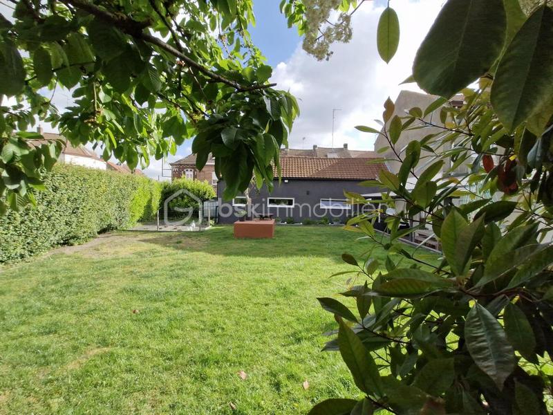 Maison - 143 m² - 5 pièces