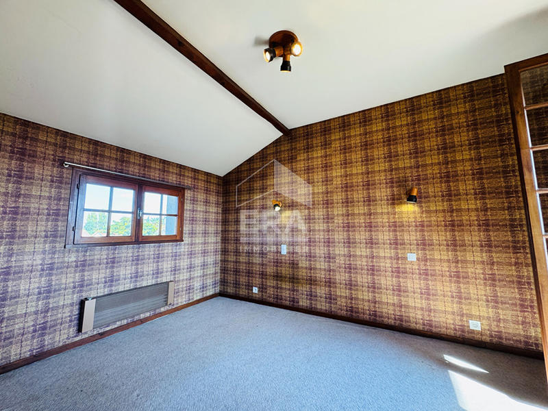 Maison - 143 m² - 6 pièces