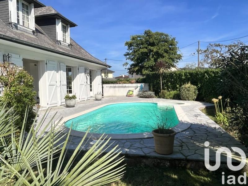 Maison - 143 m² - 6 pièces