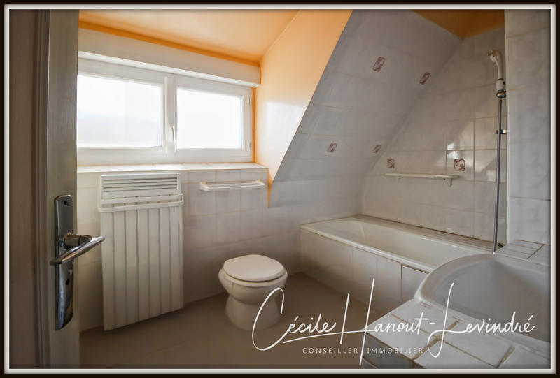 Maison - 95 m² - 5 pièces