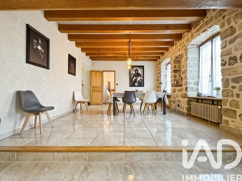 Maison - 179 m² - 6 pièces