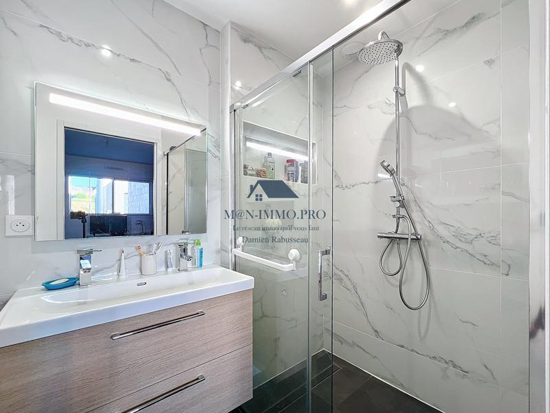 Maison contemporaine - 141 m² - 5 pièces