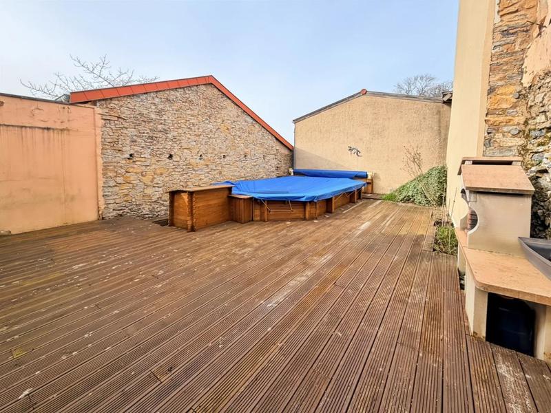 Maison de village - 257 m² - 11 pièces