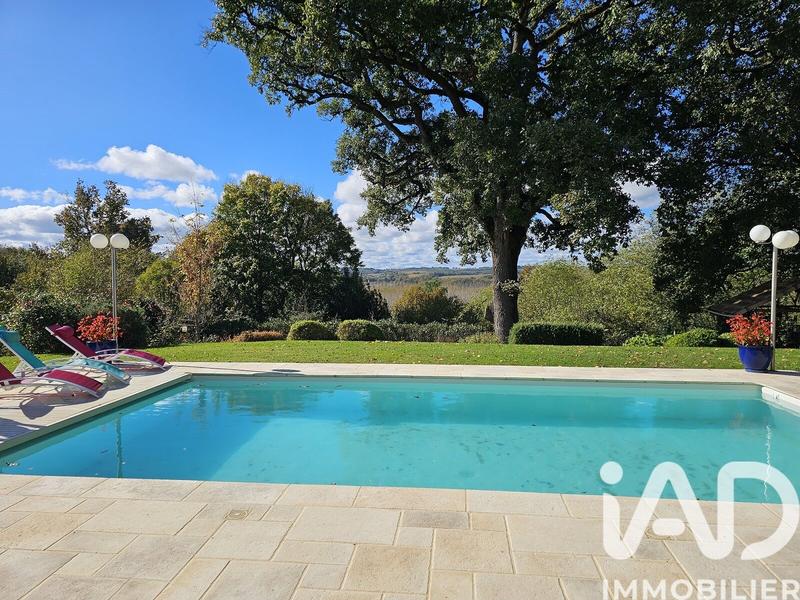 Maison - 174 m² - 5 pièces