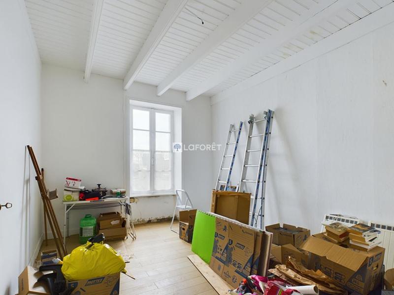 Maison - 92 m² - 6 pièces