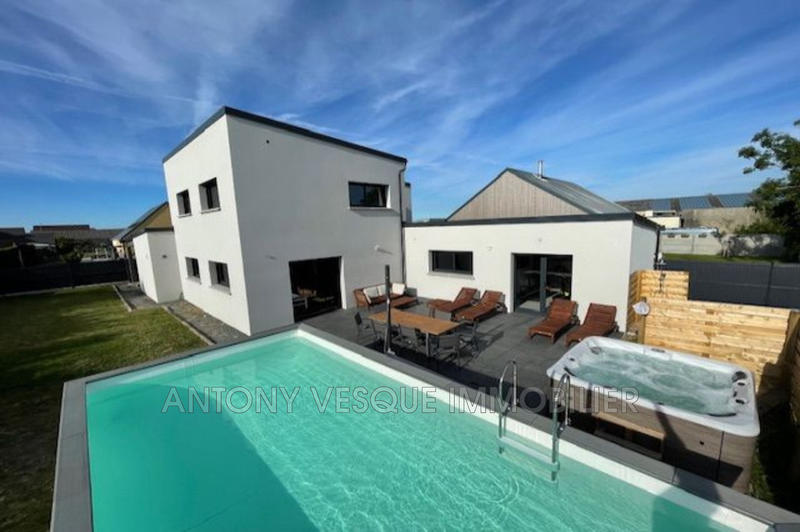 Maison - 150 m² - 6 pièces