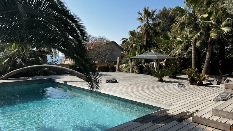 Maison - 215 m² - 5 pièces