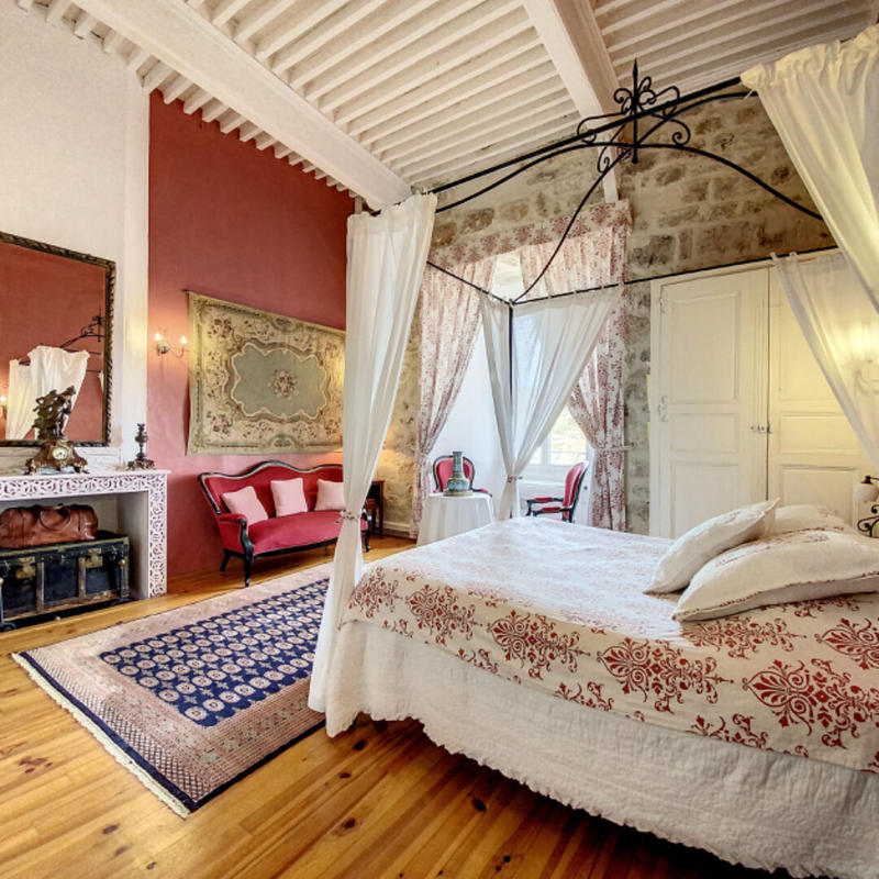 Demeure - 800 m² - 17 pièces