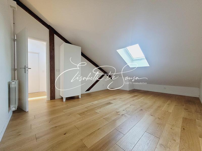 Appartement - 144 m² - 6 pièces