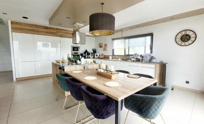 Villa - 310 m² - 10 pièces