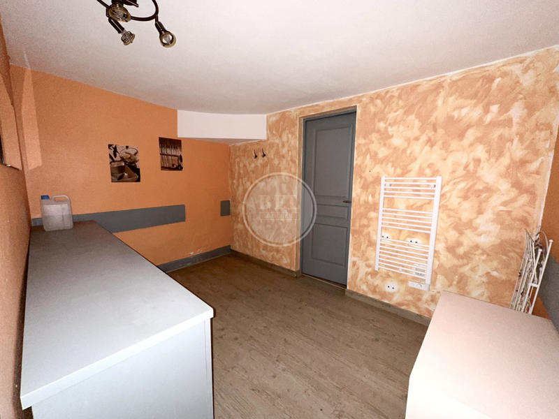 Appartement - 144 m² - 3 pièces