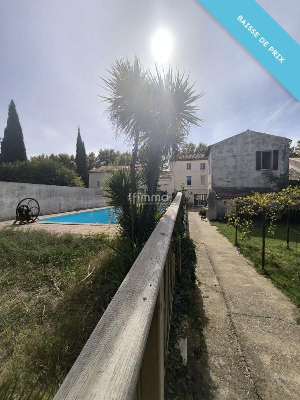 Maison - 260 m² - 9 pièces