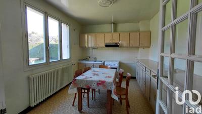 Maison - 107 m² - 7 pièces