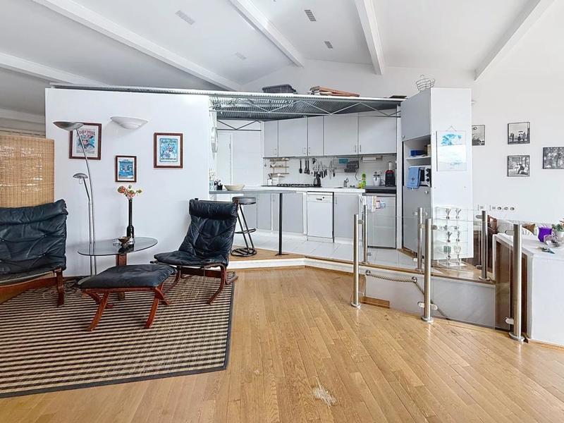 Loft - 64 m² - 2 pièces