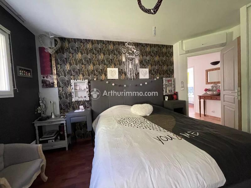 Maison - 149 m² - 9 pièces