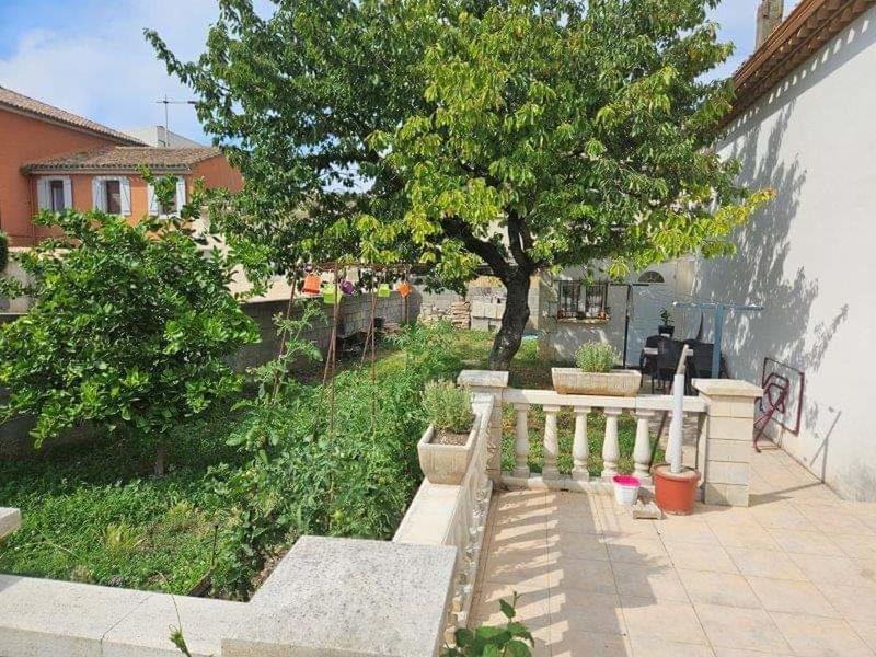 Propriété - 140 m² - 6 pièces