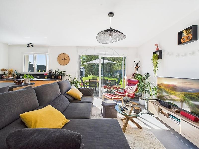 Maison - 100 m² - 4 pièces