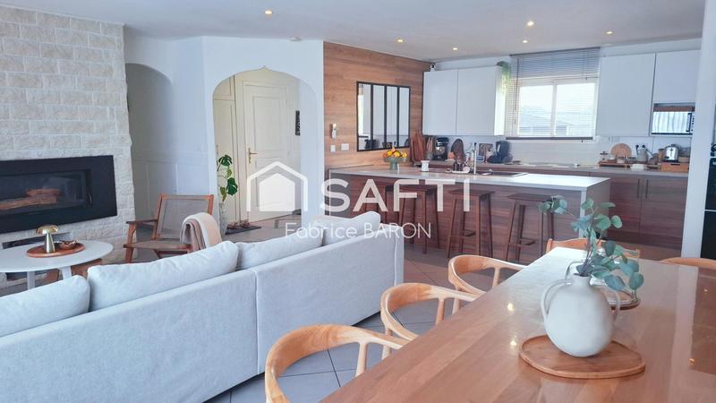 Maison - 140 m² - 6 pièces