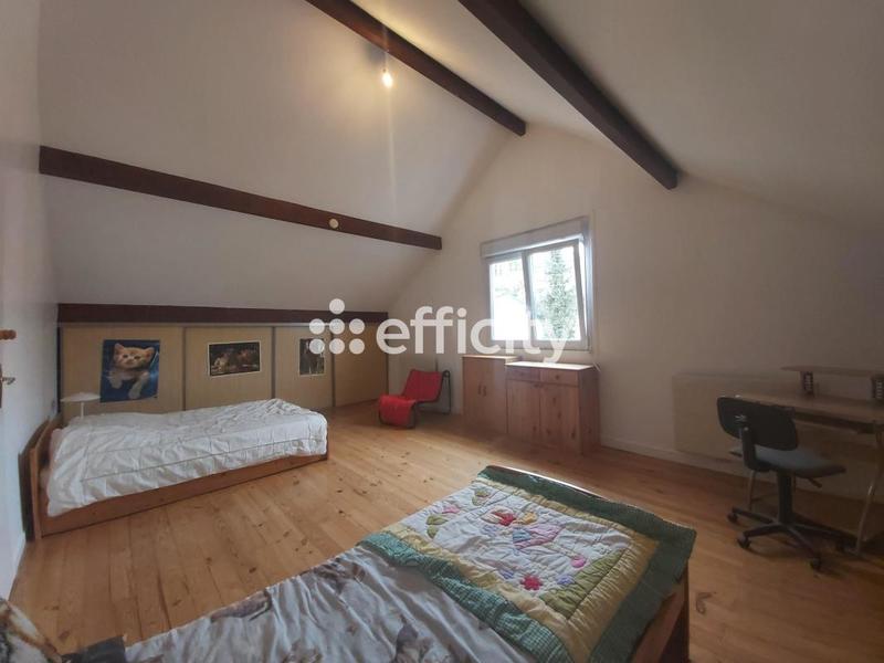 Maison - 160 m² - 8 pièces