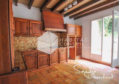 Maison - 104 m² - 4 pièces