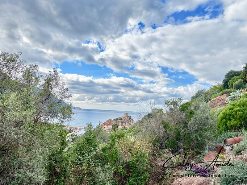 Maison - 96 m² - 4 pièces