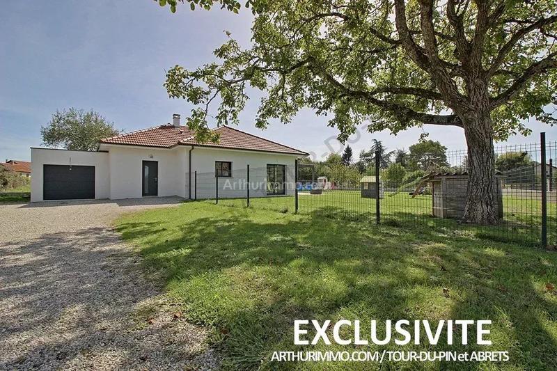 Maison - 99 m² - 4 pièces