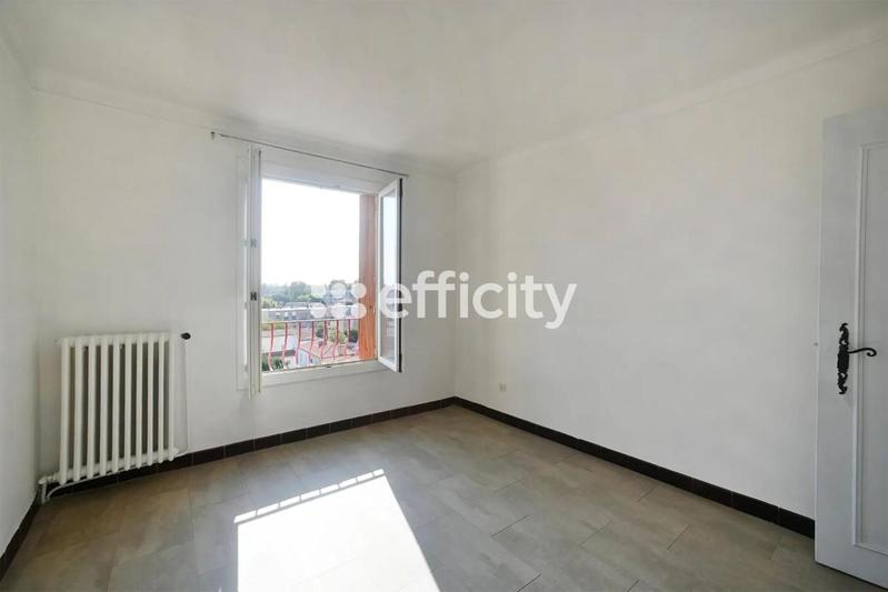 Appartement ancien - 67 m² - 3 pièces