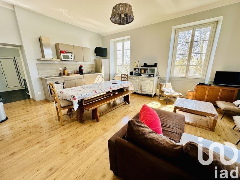 Maison - 262 m² - 7 pièces