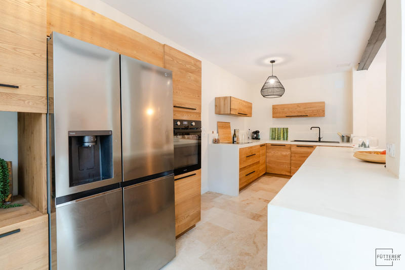 Villa - 220 m² - 6 pièces