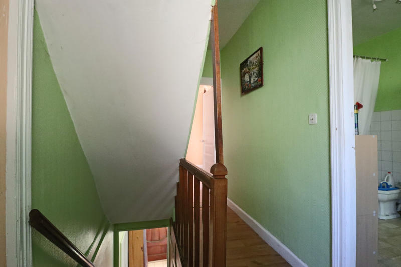 Maison - 104 m² - 8 pièces