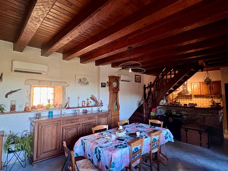 Maison - 105 m² - 6 pièces