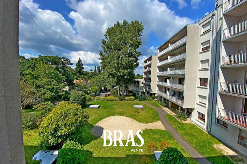 Appartement - 104 m² - 5 pièces