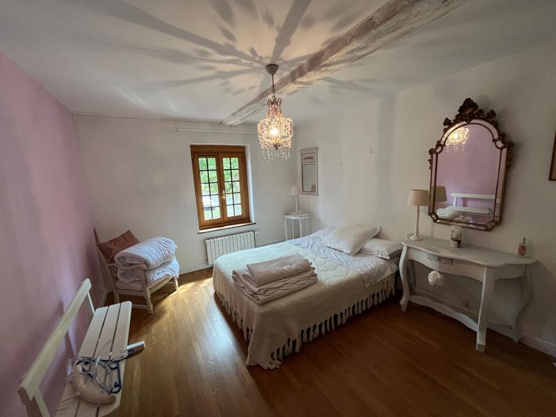 Maison - 180 m² - 9 pièces