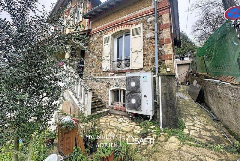 Maison - 84 m² - 4 pièces