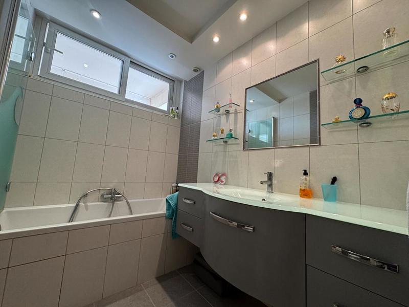 Appartement - 131 m² - 5 pièces