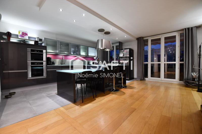 Appartement - 92 m² - 5 pièces