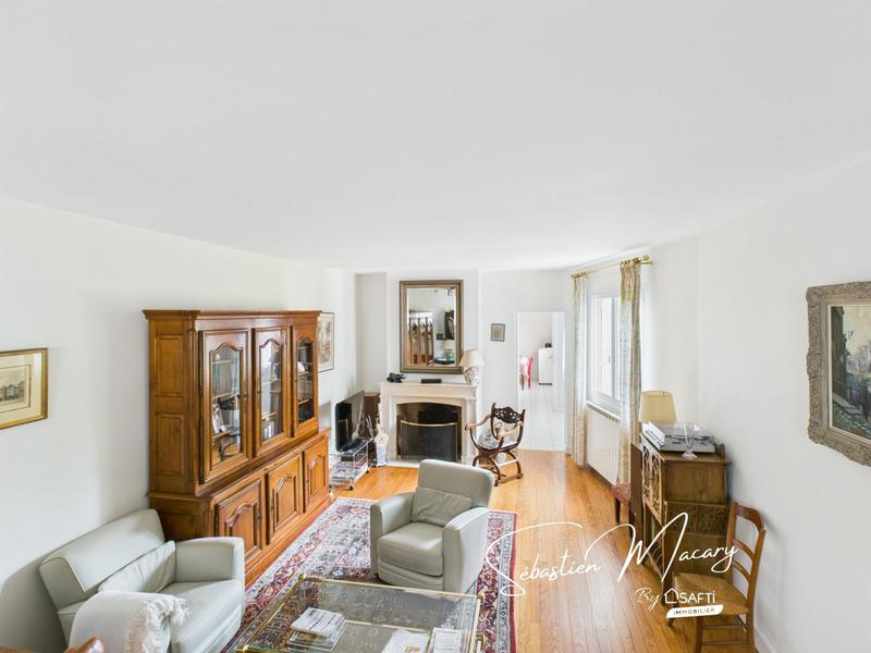 Maison - 170 m² - 7 pièces