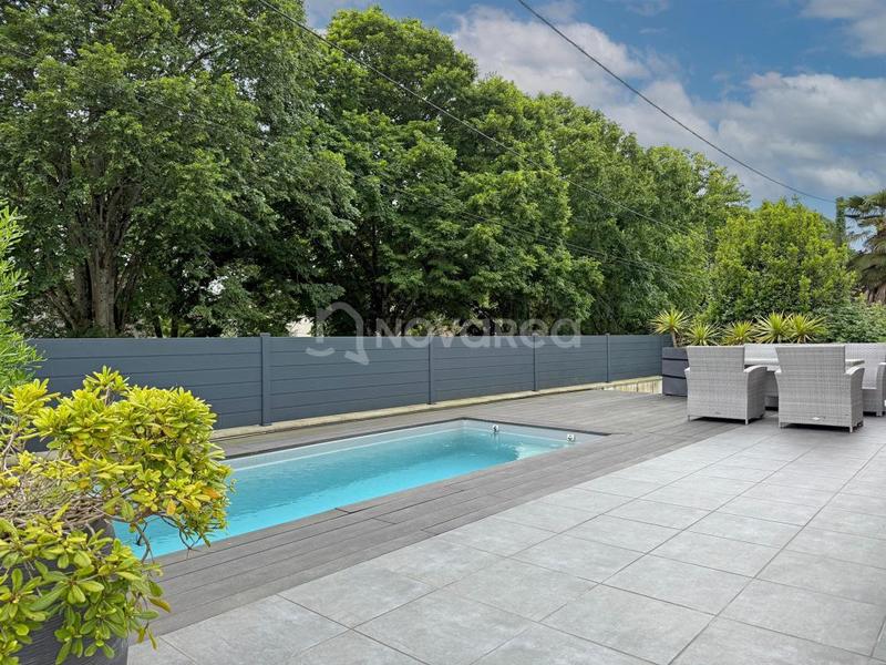 Maison - 190 m² - 6 pièces