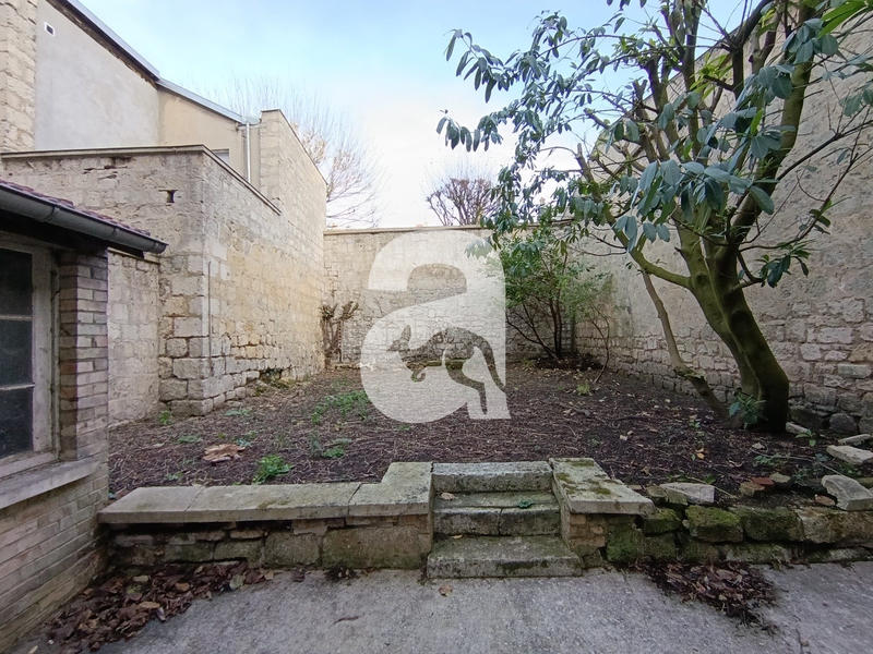 Local commercial - 109 m²