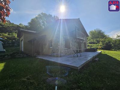 Maison - 91 m² - 4 pièces